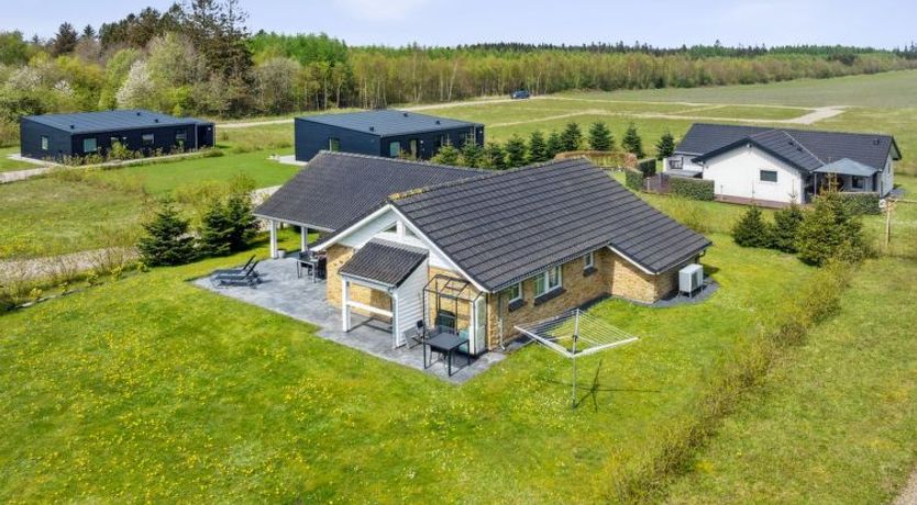 Photo of "Sippora" - 29km from the sea