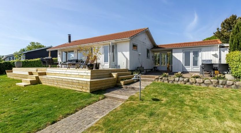 Photo of "Tobias" - 45m to the fjord