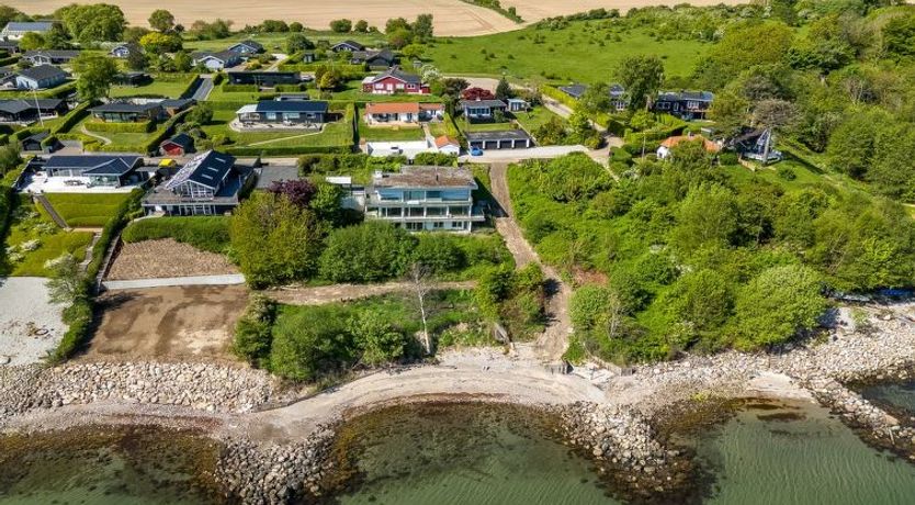 Photo of "Tobias" - 45m to the fjord