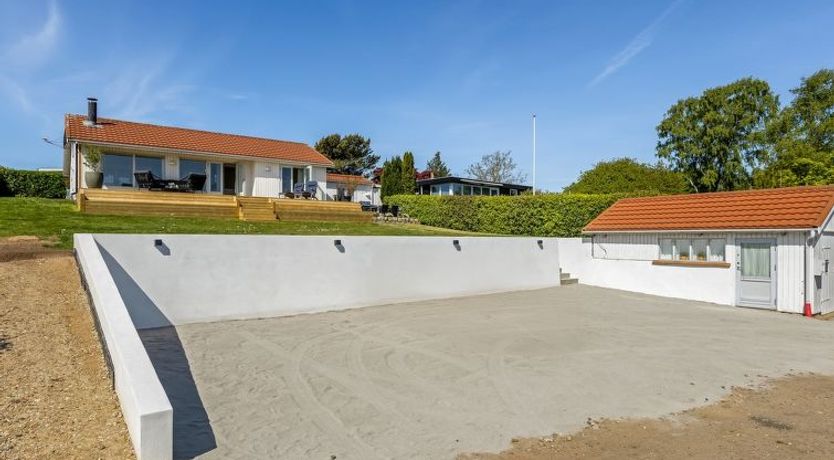 Photo of "Tobias" - 45m to the fjord