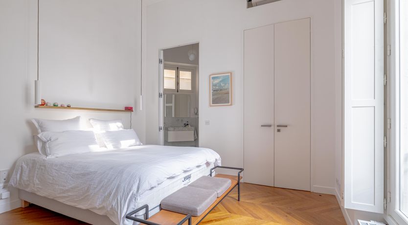 Photo of Madeleine Light