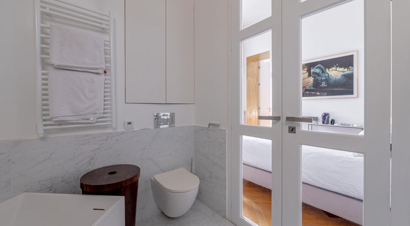 Photo of Madeleine Light