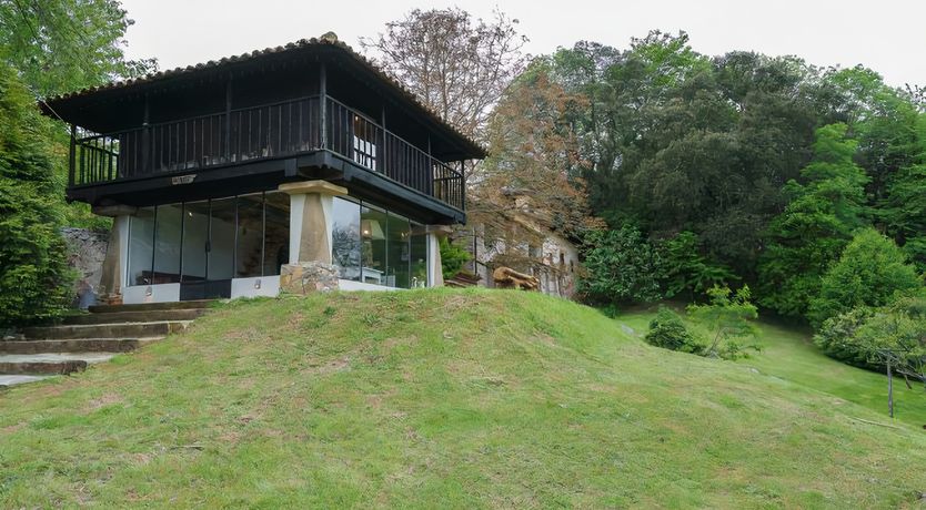 Photo of The Gilded Rosco