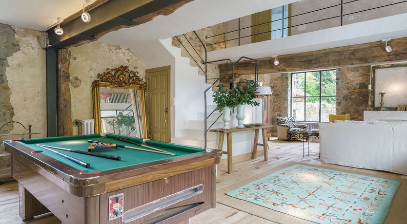 Photo of The Gilded Rosco