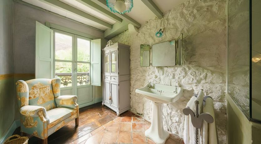 Photo of The Gilded Rosco