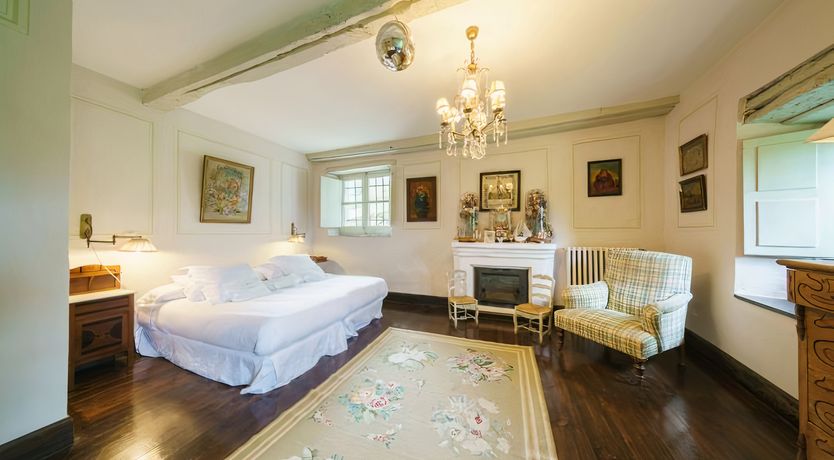 Photo of The Gilded Rosco