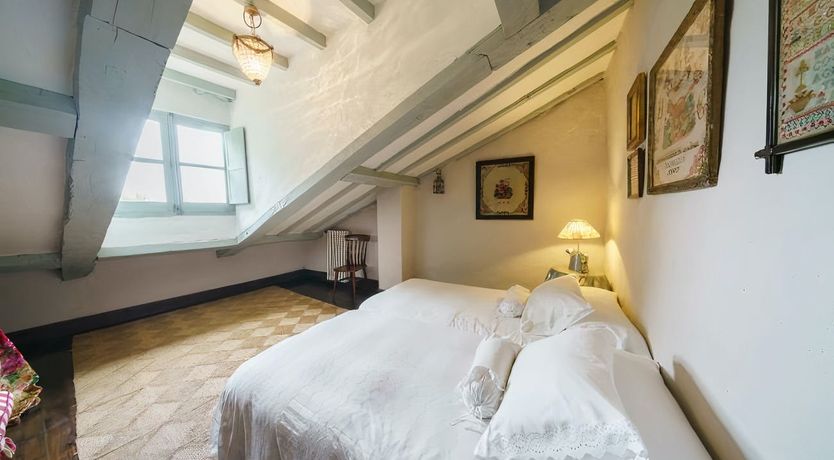 Photo of The Gilded Rosco