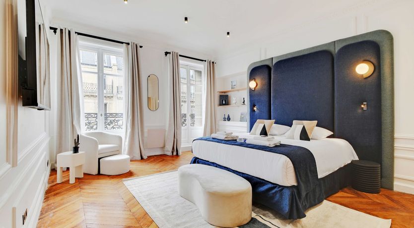 Photo of Parisian Pyramids