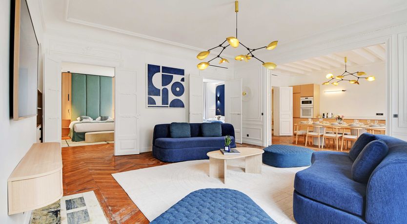 Photo of Parisian Pyramids