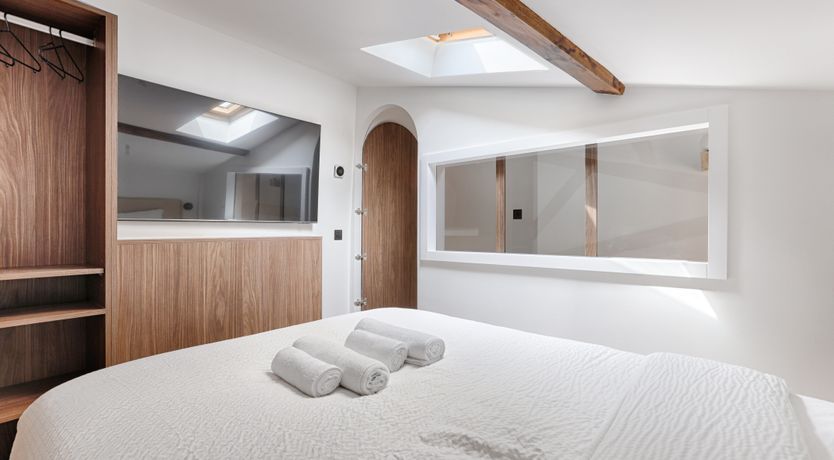 Photo of Bastille Oak