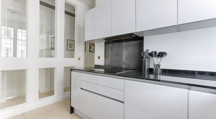 Photo of Leafy Avenue