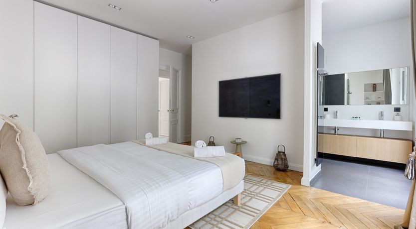 Photo of Leafy Avenue