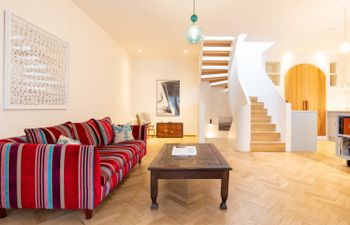 Mews To Me Holiday Home