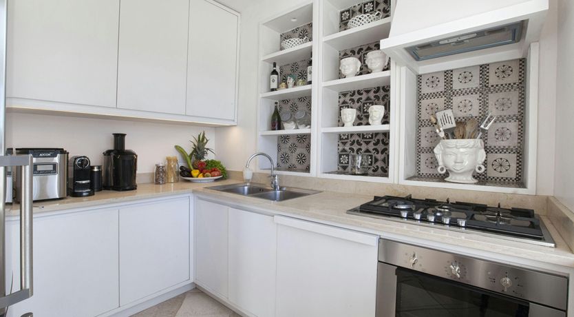 Photo of Capri Essence