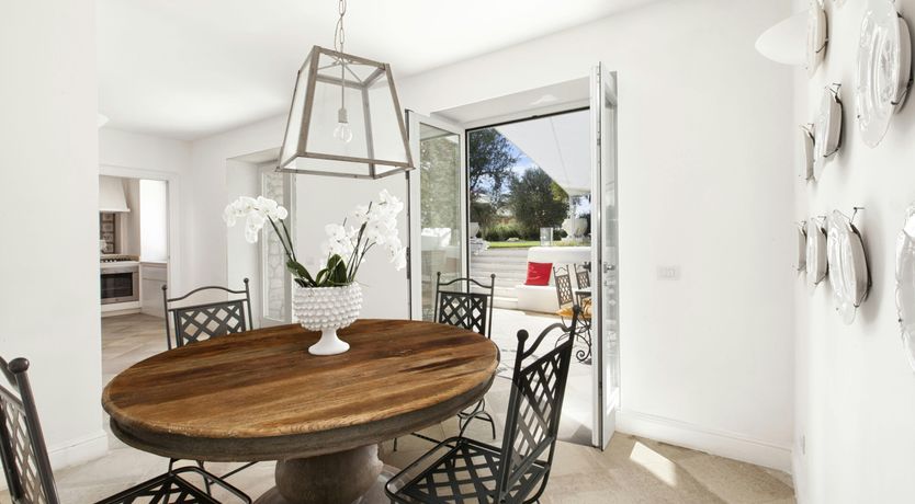 Photo of Capri Essence