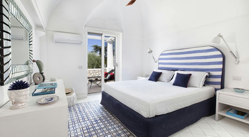 Photo of Capri Essence