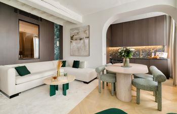Cathedrals & Churches Holiday Home