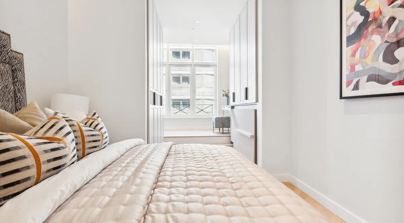 Photo of Sienna & Cream