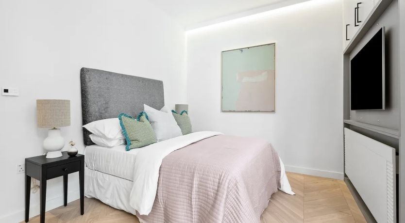 Photo of Sienna & Cream