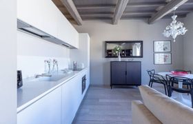 Photo of chandeliers-beams