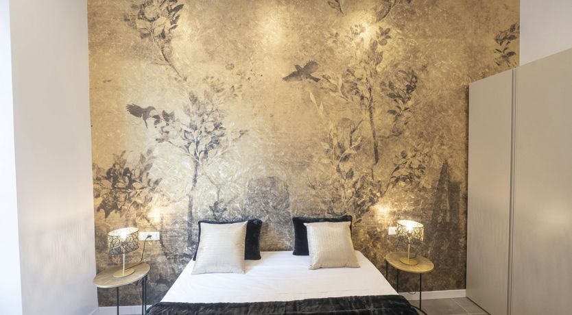 Photo of Roman Reason