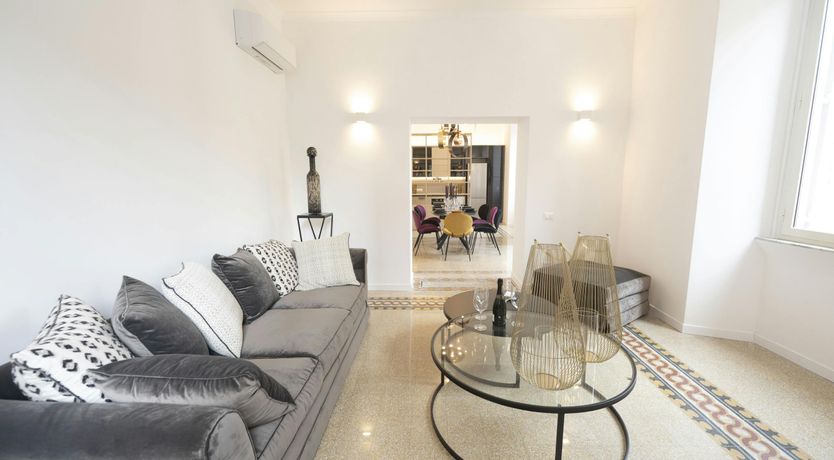 Photo of Roman Reason