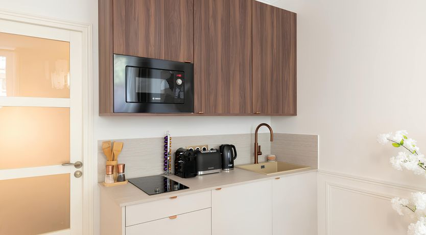 Photo of An Artist's Light