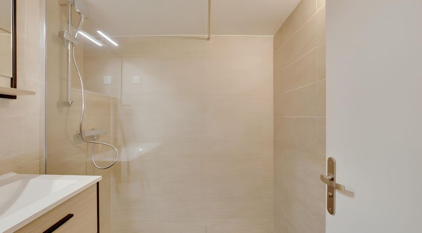 Photo of Parisian Courtyard