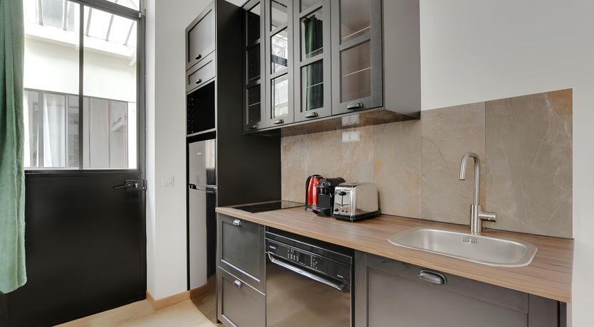 Photo of Parisian Courtyard