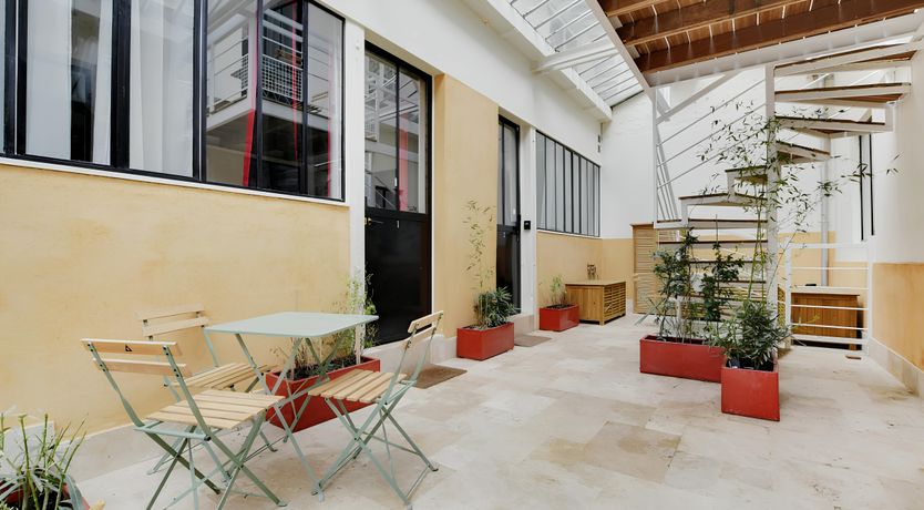 Photo of Parisian Courtyard