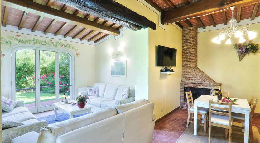 Photo of The Tuscan Love