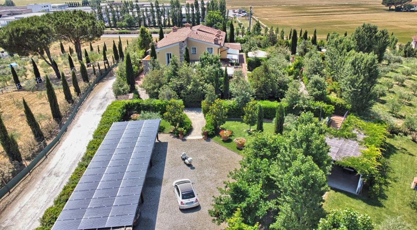 Photo of The Tuscan Love