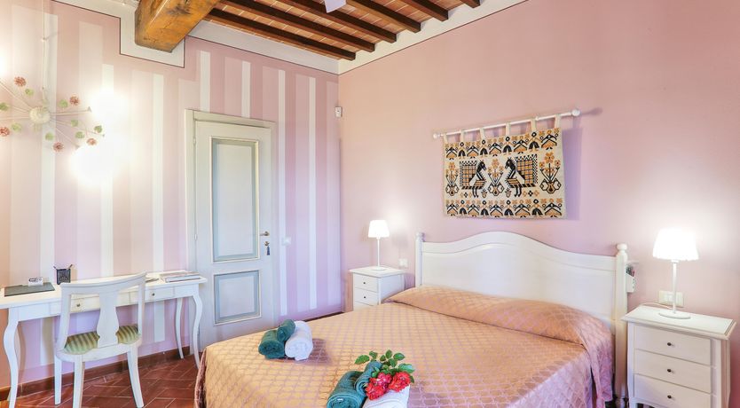 Photo of The Tuscan Love