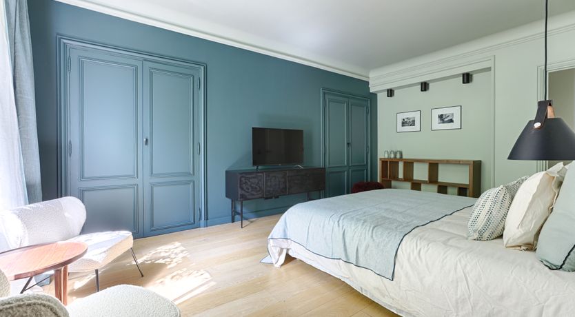 Photo of La Parisienne Chic