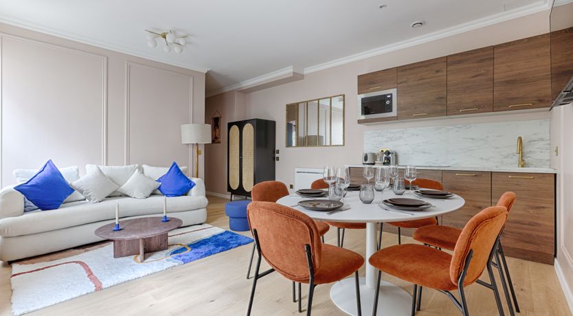 Photo of L'Appartement Rouge