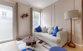 Photo of L'Appartement Rouge