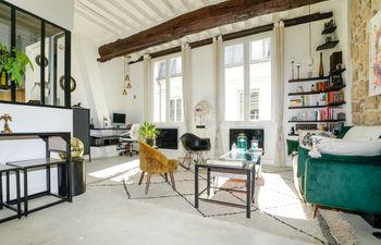Archive Chic Holiday Home