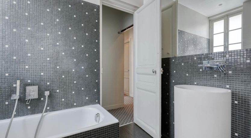 Photo of The Love of Paris