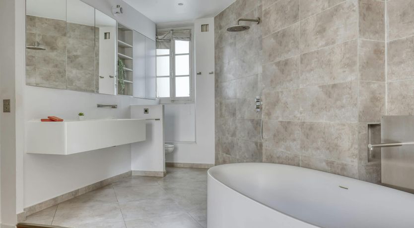 Photo of The Love of Paris