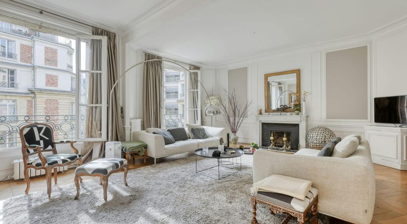 Photo of The Love of Paris