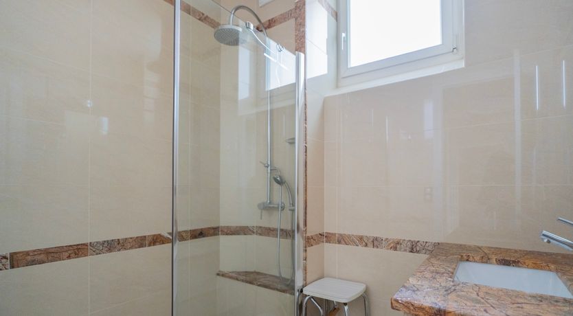 Photo of Paris Elegance