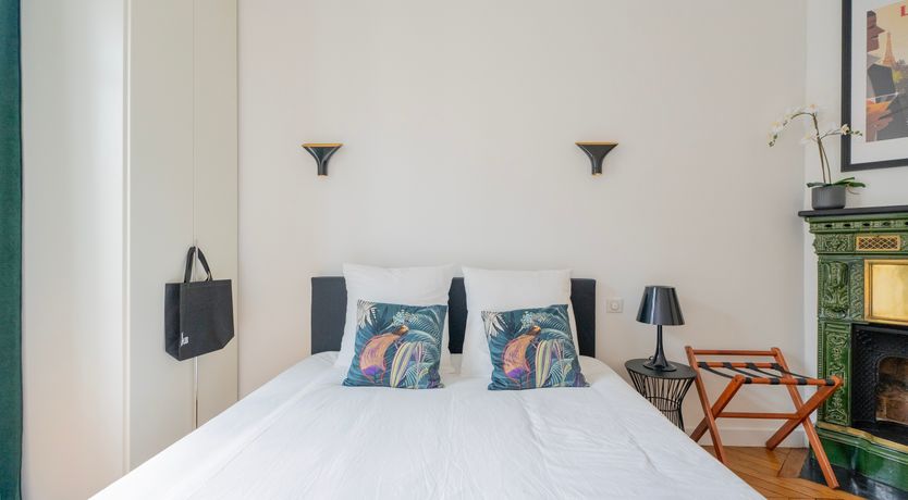 Photo of Paris Elegance