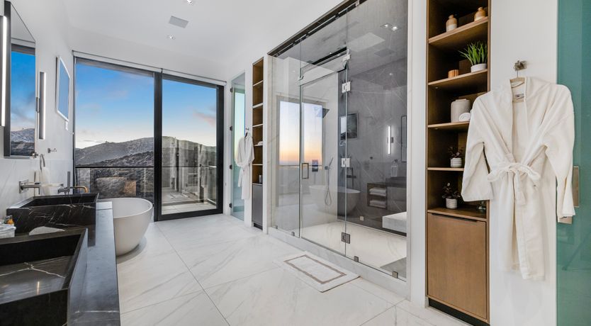 Photo of The Edge of Heaven