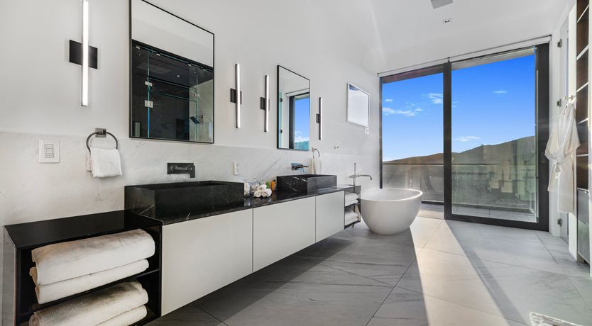 Photo of The Edge of Heaven