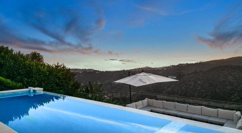 Photo of The Edge of Heaven