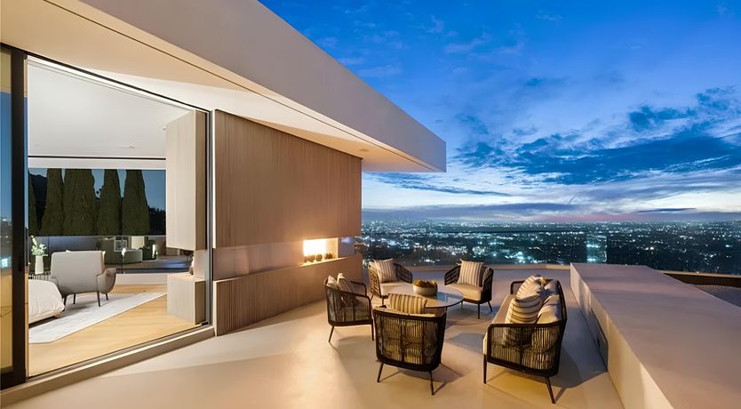 Photo of Hollywood Horizon