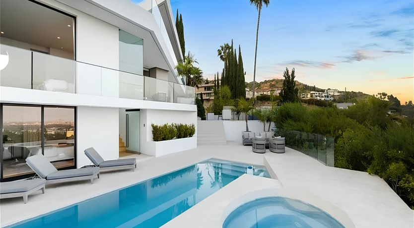 Photo of Hollywood Horizon