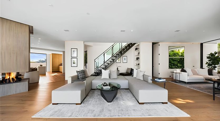 Photo of Hollywood Horizon