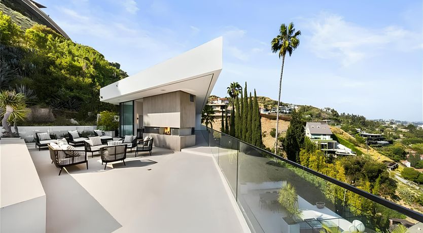 Photo of Hollywood Horizon