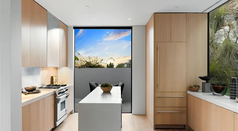 Photo of Hollywood Horizon